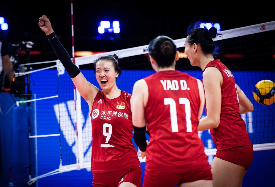 22, 特鲁瓦保级成功球迷狂欢庆祝整夜  